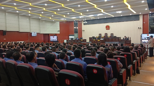 青海宜化：旁聽庭審敲警鐘，紀(jì)法紅線記心間